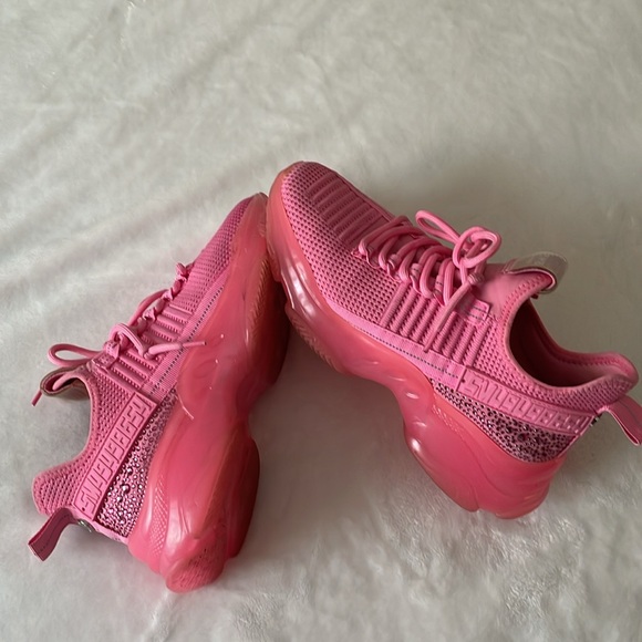 Sparkle pink! Steve Madden’s - Picture 2 of 10